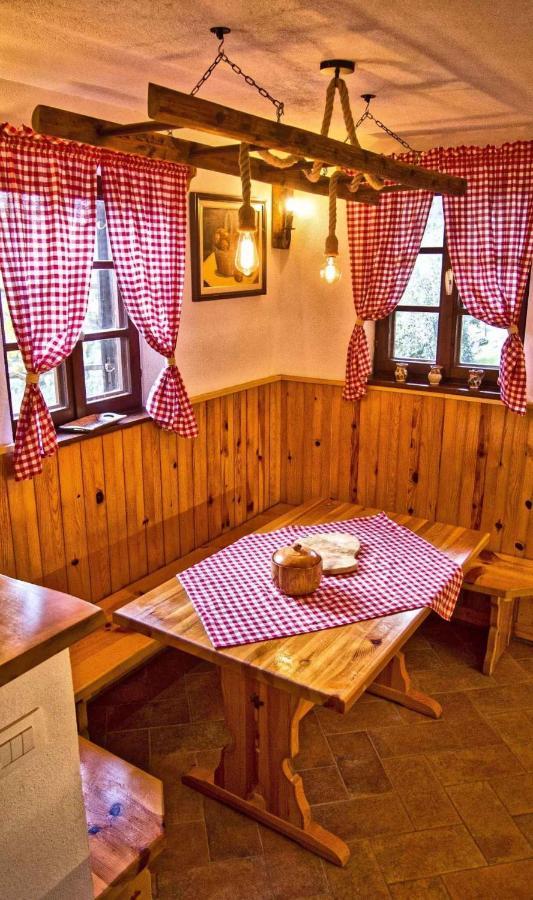 Holiday Home In Otocec Kranjska Krain 42903 Екстер'єр фото